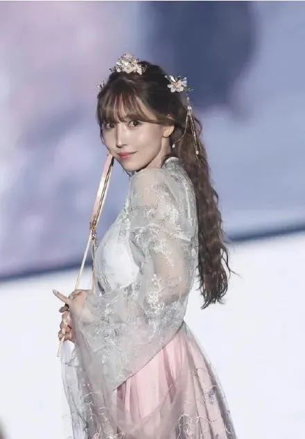三上悠亞被漢服圈的妖魔鬼怪，噴慘了插圖2