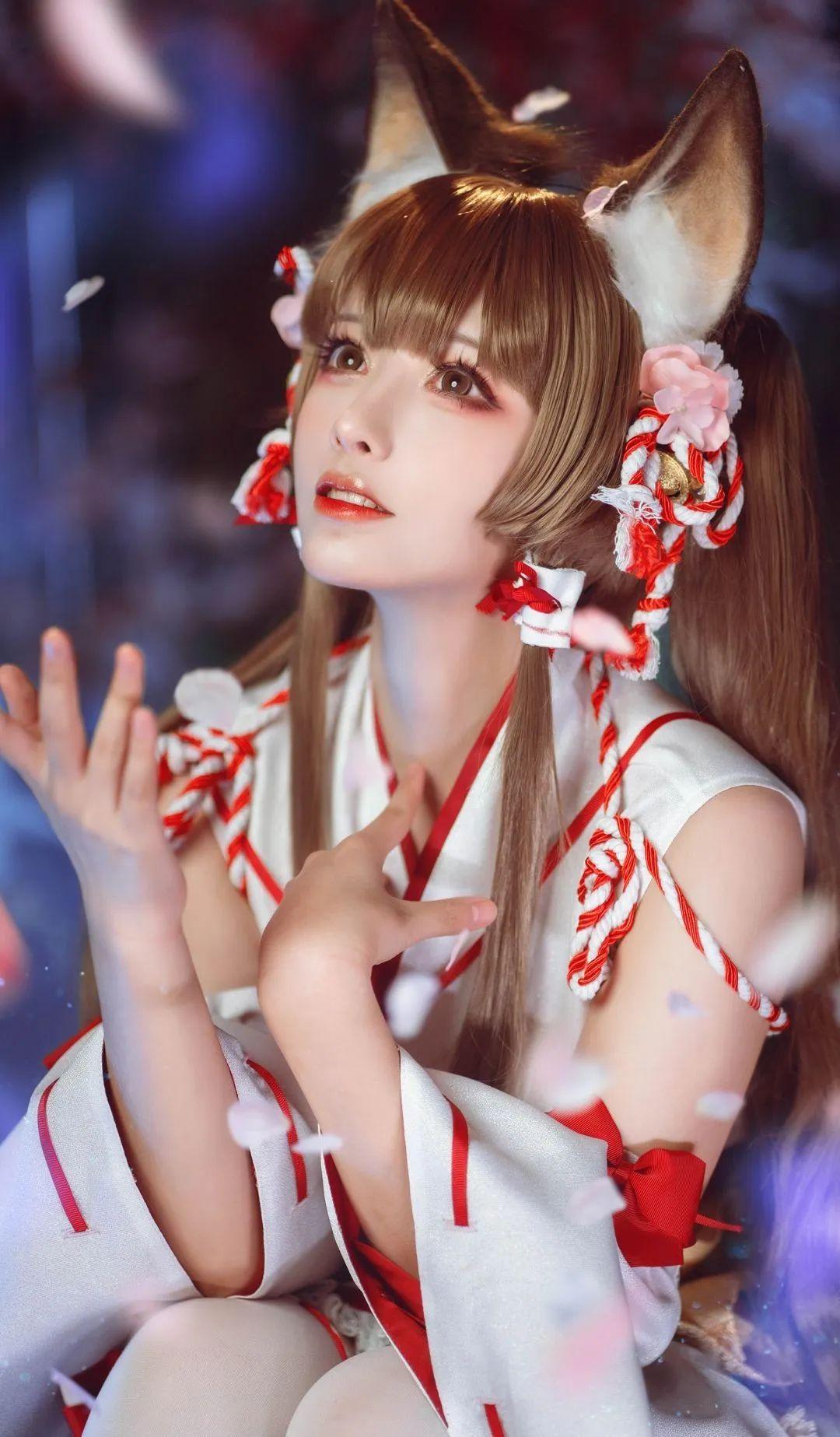 優莉娜，俏皮的巫女《盾之勇者成名錄：浪潮》插圖3